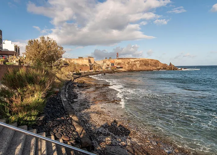 Home2book Stylish Beachfront Escape Arinaga