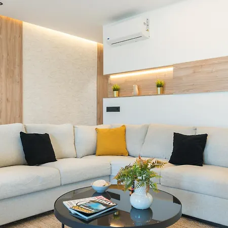 Home2book Stylish Beachfront Escape *