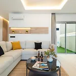 Home2book Stylish Beachfront Escape