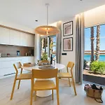 Home2book Stylish Beachfront Escape Apartament *