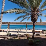 Apartament Home2book Stylish Beachfront Escape *