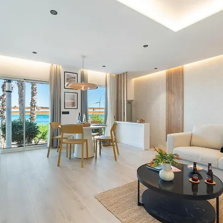 Home2book Stylish Beachfront Escape Аринага